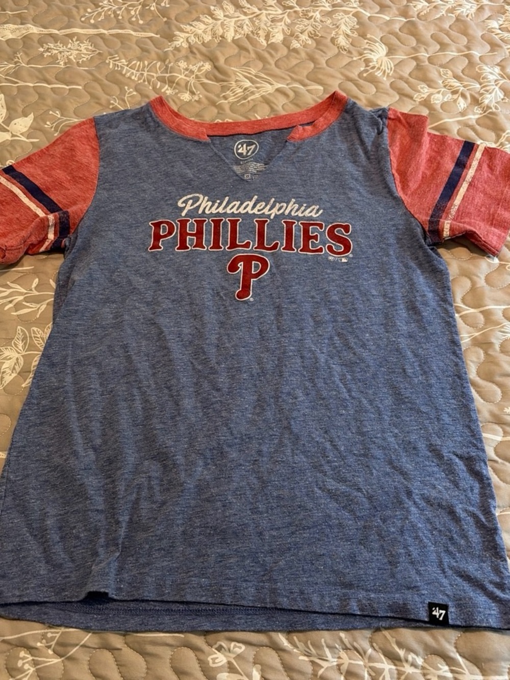 47 Kids Philadelphia Phillies Blue and Red Short Sleeve Tee